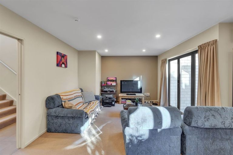 Photo of property in 15b Burdale Street, Riccarton, Christchurch, 8011