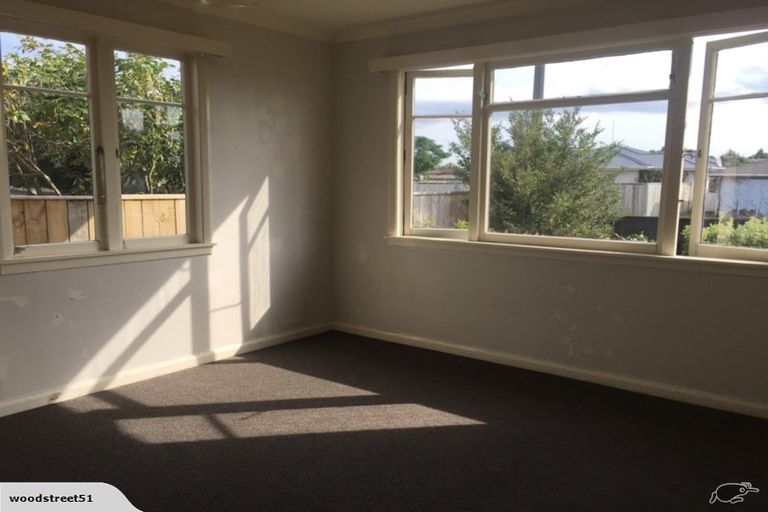 Photo of property in 51 Wood Street, Takaro, Palmerston North, 4410