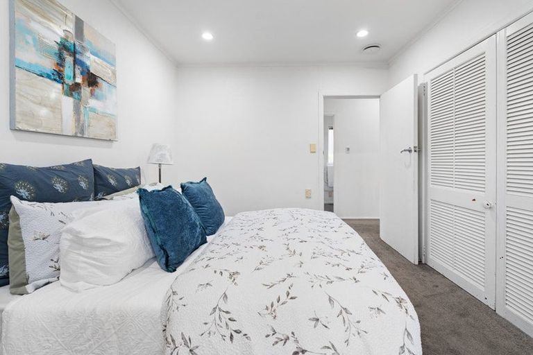 Photo of property in 32b Lyttelton Avenue, Forrest Hill, Auckland, 0620