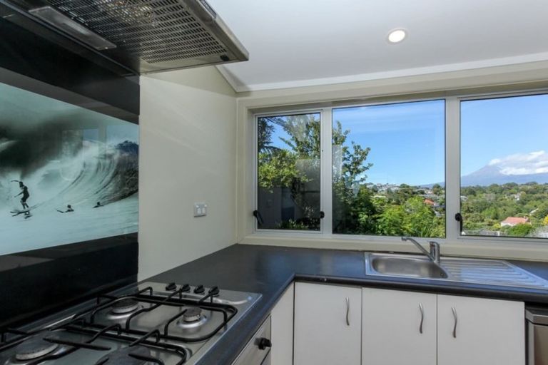 Photo of property in 22 Downe Street, New Plymouth, 4310