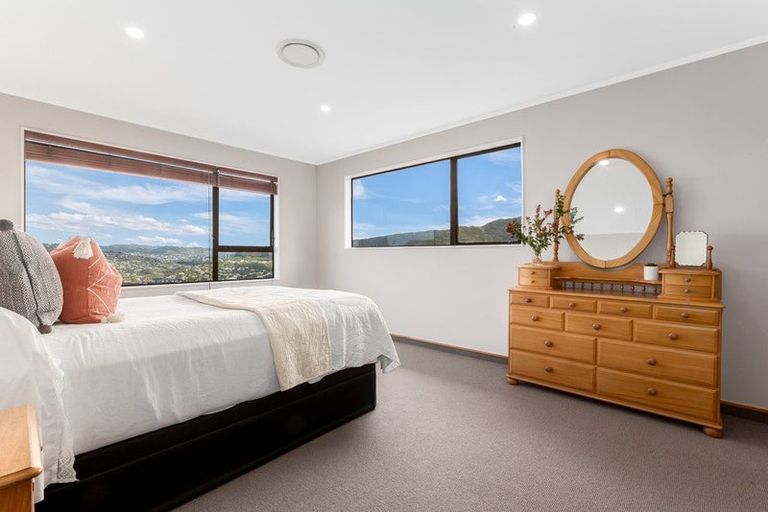 Photo of property in 33 Satara Crescent, Khandallah, Wellington, 6035