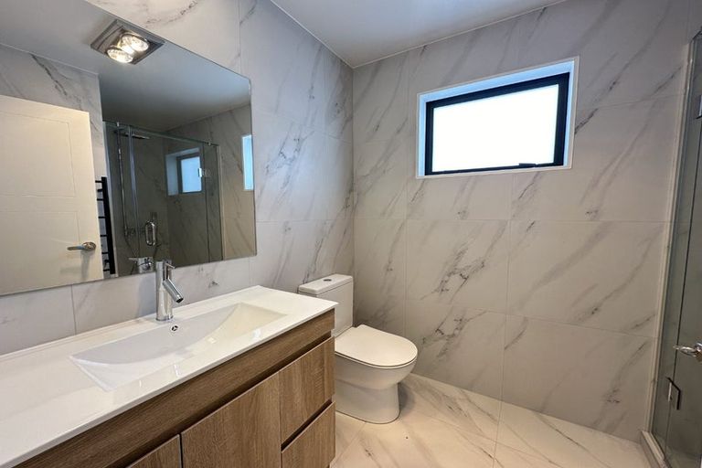 Photo of property in 15b Poruru Close, Papakura, 2110