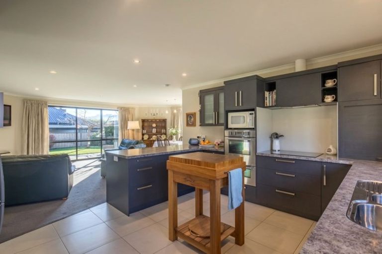 Photo of property in 35 Old Station Avenue, Wanaka, 9305