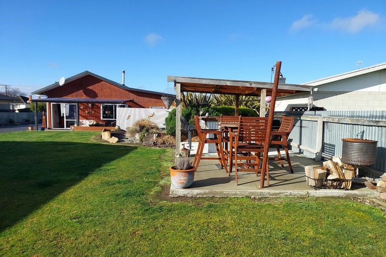 Photo of property in 10 Studholme Street, Waimate, 7924