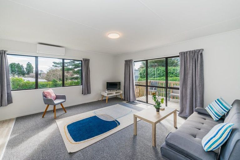 Photo of property in 60a Aorangi Road, Paraparaumu, 5032