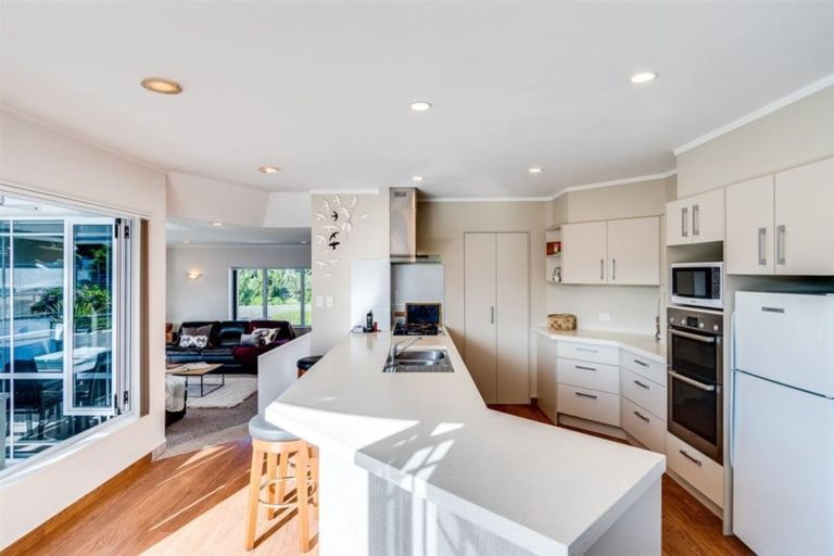 Photo of property in 29 Enfield Road, Hospital Hill, Napier, 4110