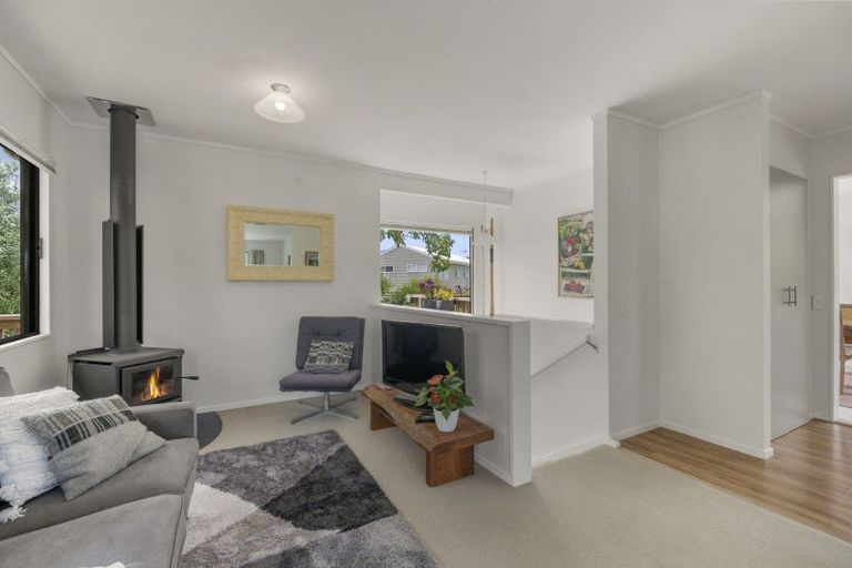 Photo of property in 1/11 Kereru Street, Two Mile Bay, Taupo, 3330