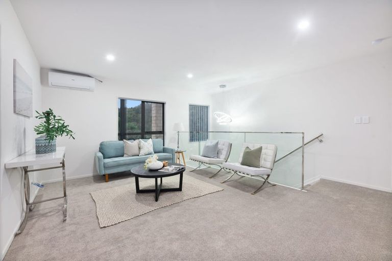 Photo of property in 292 Birdwood Road, Massey, Auckland, 0614