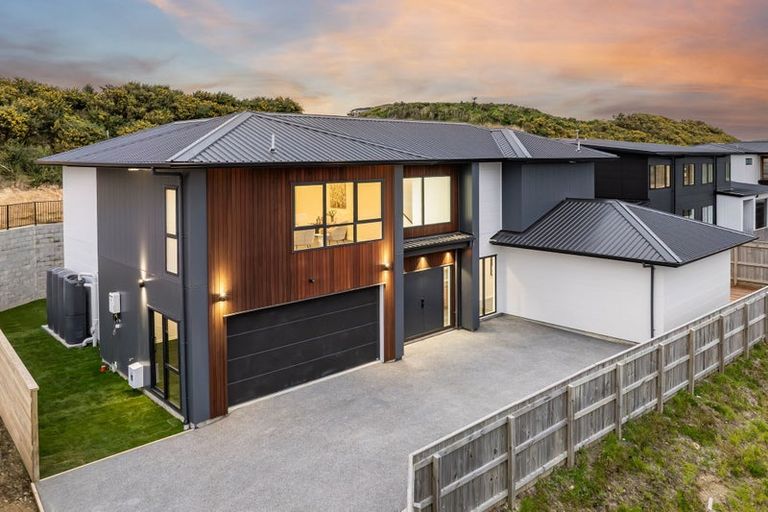 Photo of property in 50 Schooner Drive, Whitby, Porirua, 5024