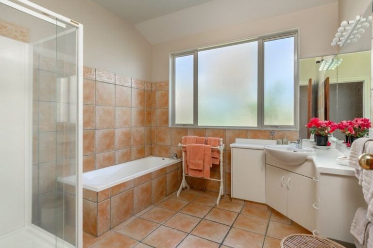 Photo of property in 2 Vickerman Street, Grovetown, Blenheim, 7202