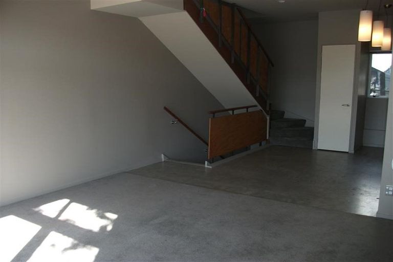 Photo of property in Mondrian Townhouses, 6/24 Hanson Street, Mount Cook, Wellington, 6021