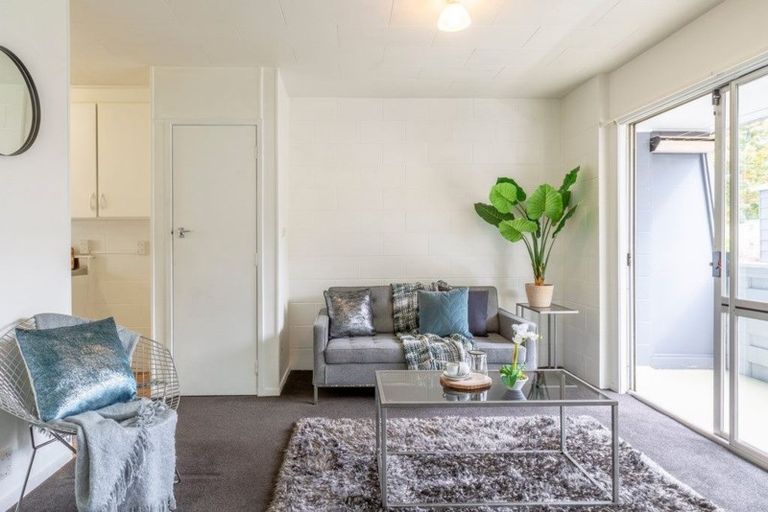 Photo of property in 4/6 Opoia Road, Hamilton East, Hamilton, 3216