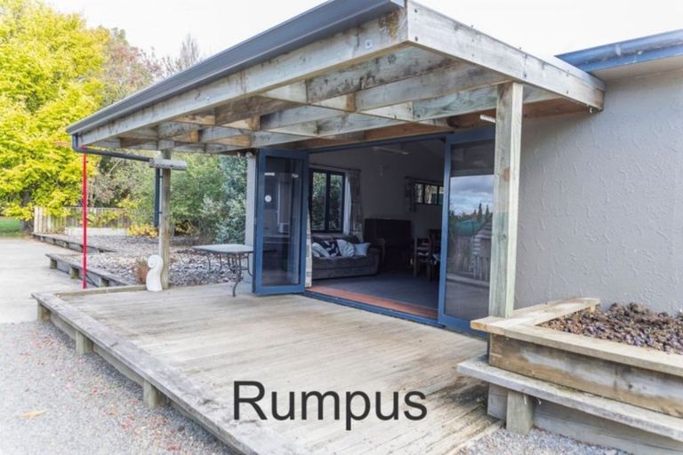 Photo of property in 19 Smith Street, Dannevirke, 4930