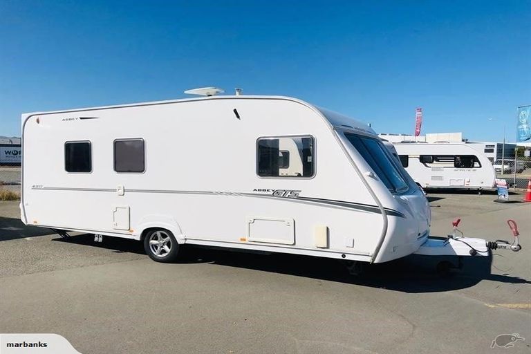 Photo of property in 10 Kahu Close, Orewa, 0931