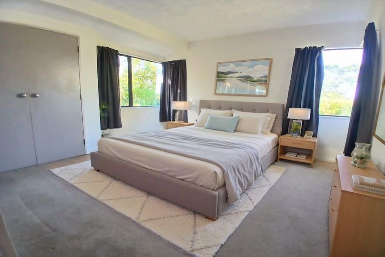 Photo of property in 4 Peter Button Place, Johnsonville, Wellington, 6037