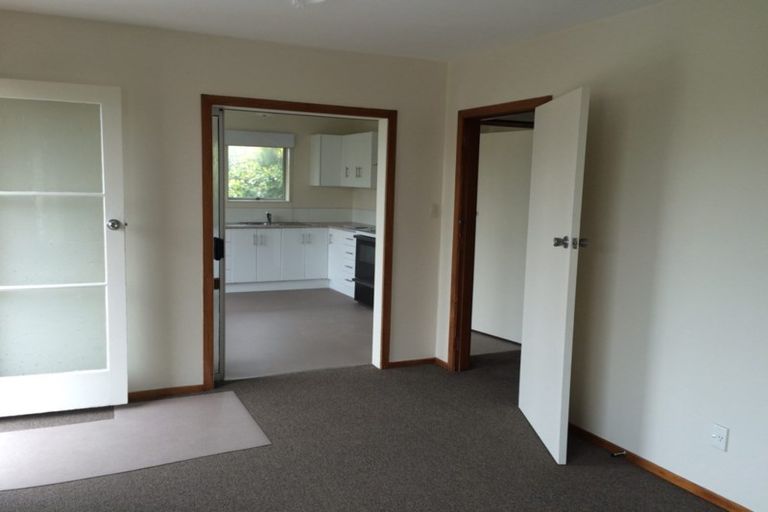 Photo of property in 2/7 Division Street, Riccarton, Christchurch, 8041