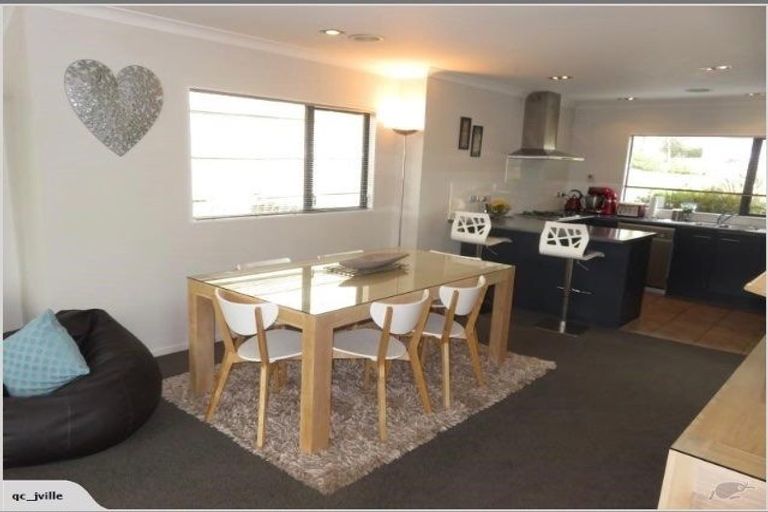 Photo of property in 7 Hetsby Place, Churton Park, Wellington, 6037