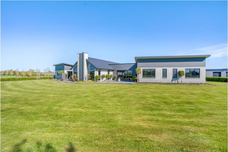 Photo of property in 48a Egerton Road, Winton, 9781