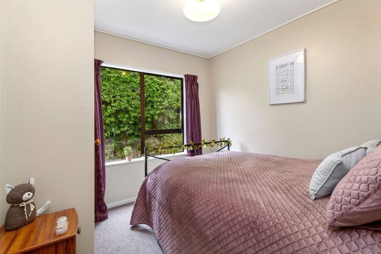 Photo of property in 12a Kitchener Terrace, Johnsonville, Wellington, 6037