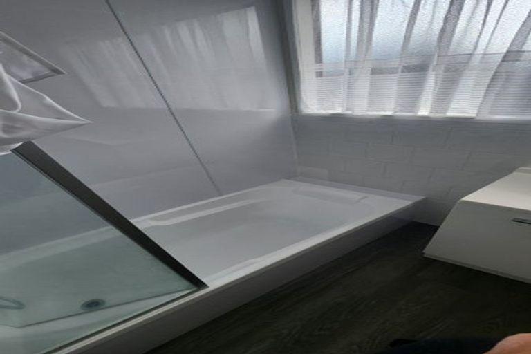 Photo of property in 2/24 Station Road, Takanini, 2112