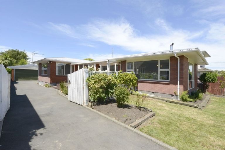 Photo of property in 138 Grimseys Road, Redwood, Christchurch, 8051