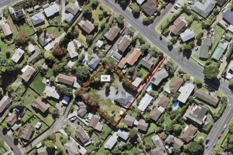 Photo of property in 126 Waimumu Road, Massey, Auckland, 0614