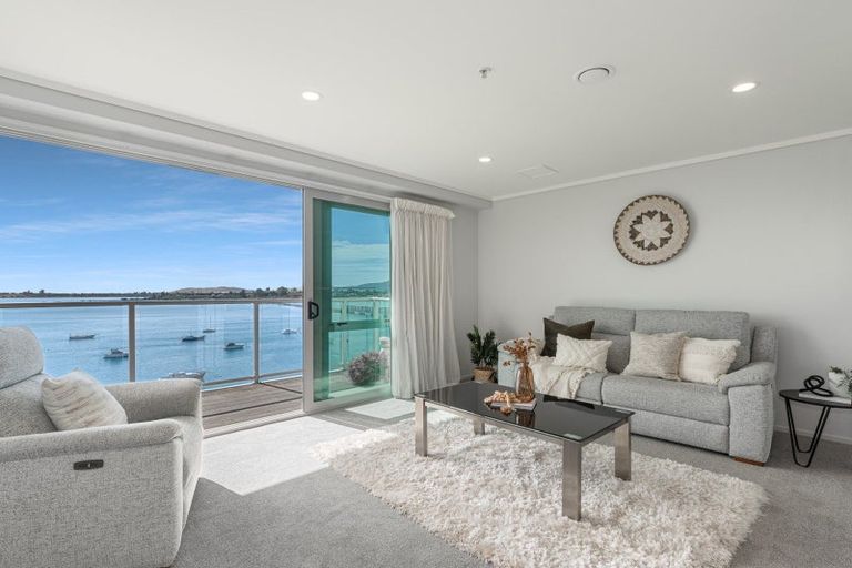 Photo of property in 12/72e Devonport Road, Tauranga, 3110