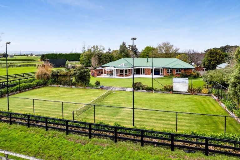 Photo of property in 211 Tawhiti Road, Hawera, 4672