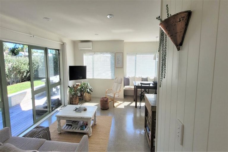 Photo of property in 28 Pacific View Road, Papamoa Beach, Papamoa, 3118