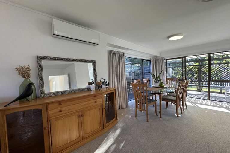 Photo of property in 1/71 Aviemore Drive, Highland Park, Auckland, 2010