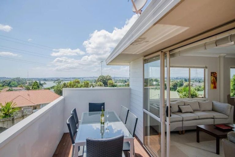 Photo of property in 8 Deborah Hatton Lane, Mount Wellington, Auckland, 1062