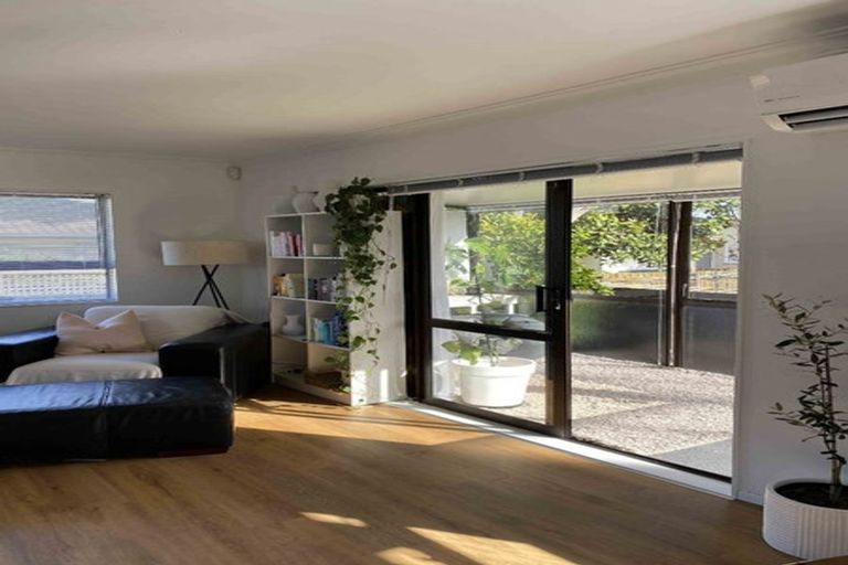 Photo of property in 4/327 Great South Road, Papakura, 2110