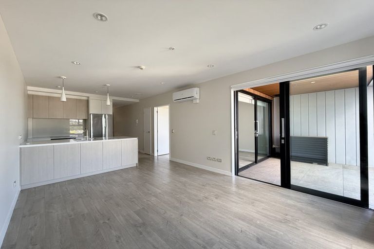Photo of property in The Victor, 409/4 Bute Road, Browns Bay, Auckland, 0630