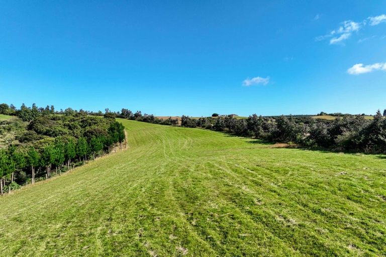 Photo of property in 36 Kahu Ridge, Taieri Beach, Taieri Mouth, 9091