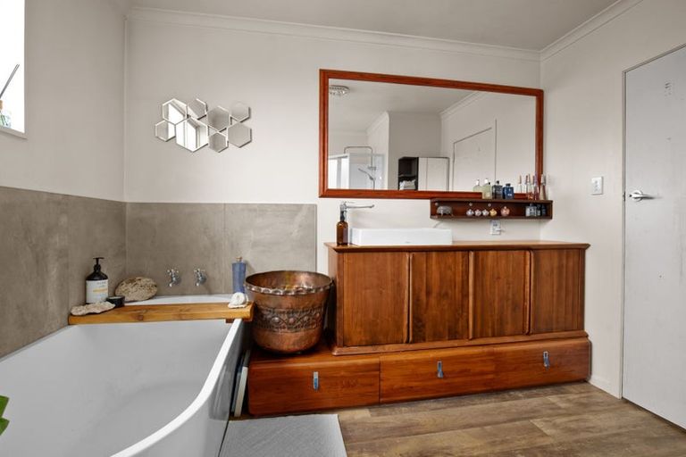 Photo of property in 60 Donegal Street, Cromwell, 9310