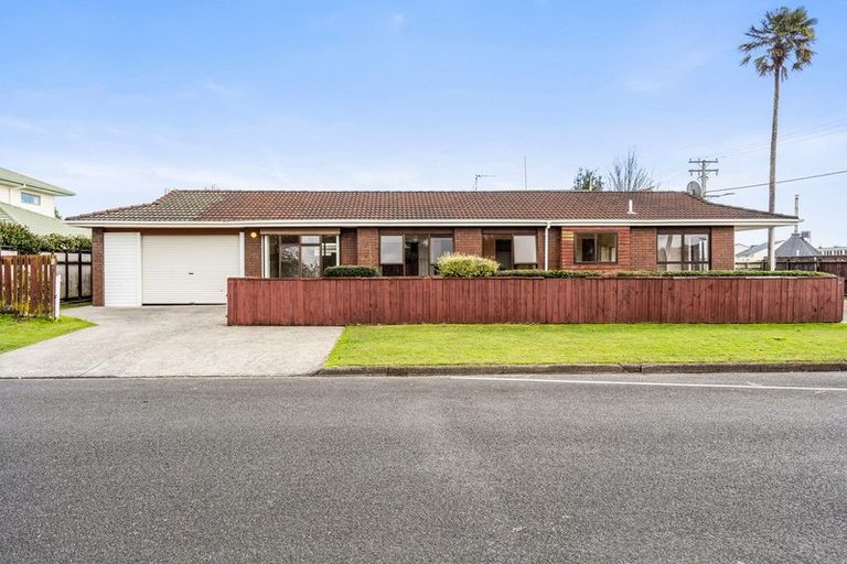 Photo of property in 18 Bowen Street, Cambridge, 3434