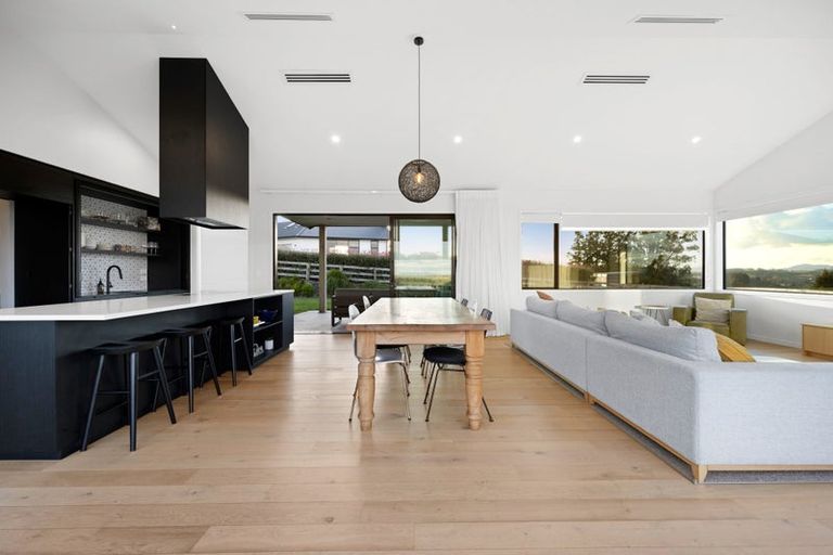 Photo of property in 32 Glenwood Grove, Whatawhata, Hamilton, 3285