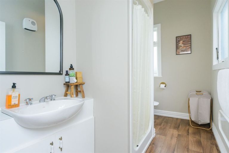 Photo of property in 104 Sherwill Street West, Feilding, 4702