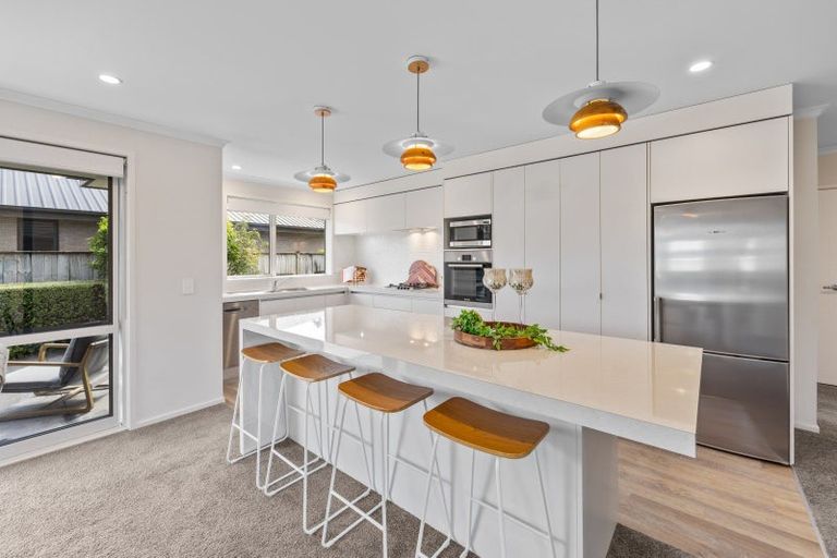 Photo of property in 19 Keene Drive, Bell Block, New Plymouth, 4312