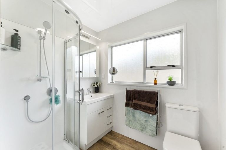 Photo of property in 1/3 Ely Grove, Wainuiomata, Lower Hutt, 5014