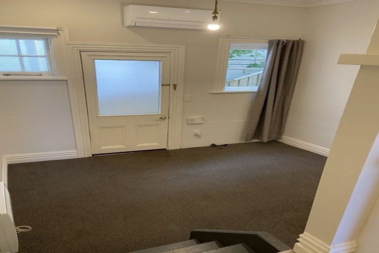 Photo of property in 3 Mckenzie Terrace, Te Aro, Wellington, 6011