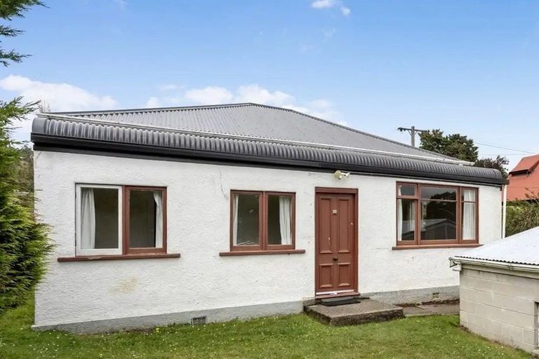Photo of property in 160 Main South Road, Green Island, Dunedin, 9018