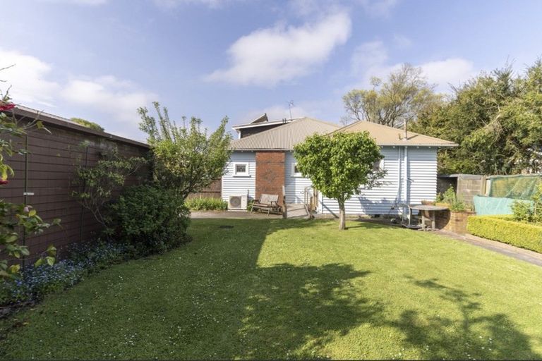 Photo of property in 65 Hartley Avenue, Strowan, Christchurch, 8052