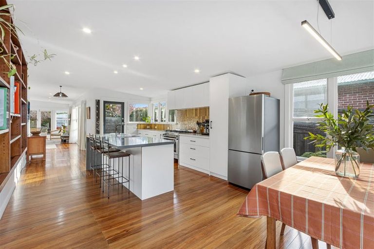 Photo of property in 343 Eastern Terrace, Sydenham, Christchurch, 8023