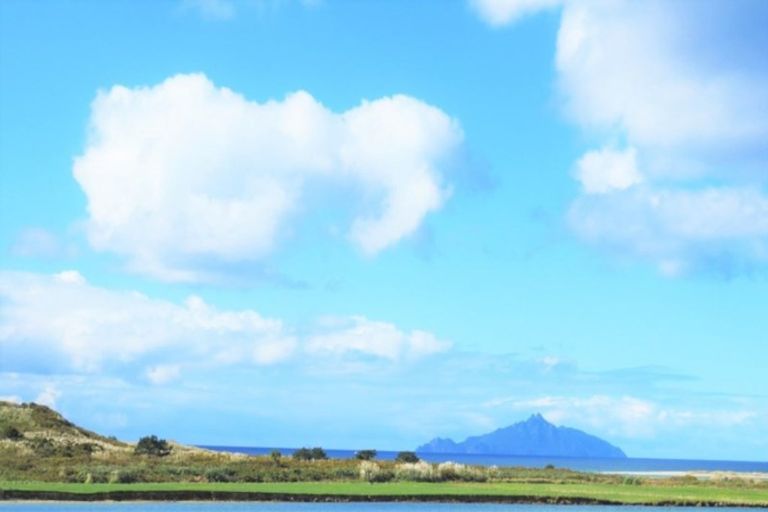 Photo of property in 249 Cove Road, Waipu, 0582