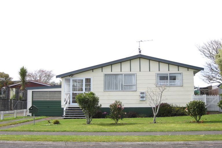 Photo of property in 3b Towai Street, Inglewood, 4330