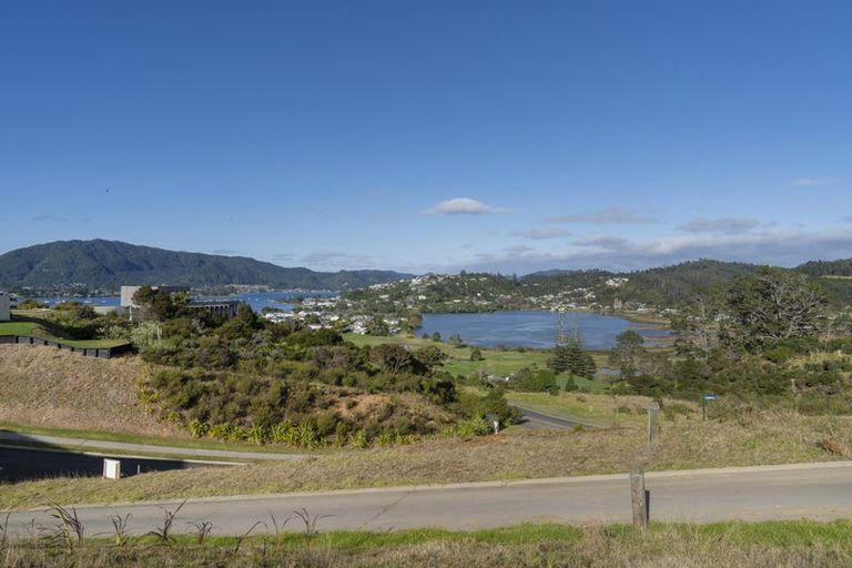 Photo of property in 18 Azimuth Road, Tairua, 3508