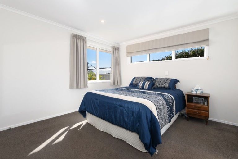 Photo of property in 124 Rowesdale Drive, Ohauiti, Tauranga, 3112