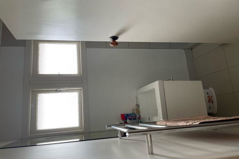 Photo of property in 34 Roberts Avenue, Bayswater, Auckland, 0622