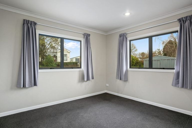 Photo of property in 2 Knox Place, Leamington, Cambridge, 3432